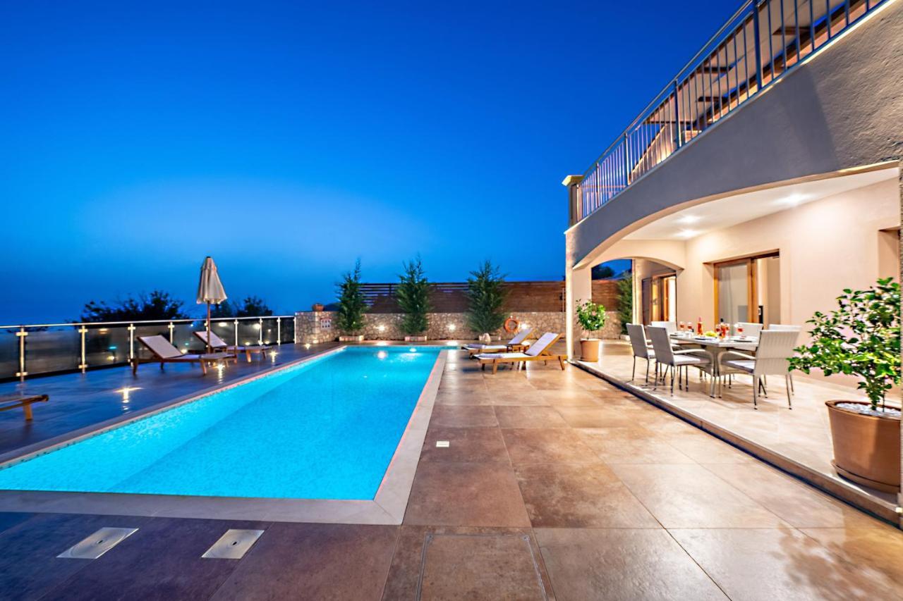 Villa Cleopatra Фискардон Экстерьер фото