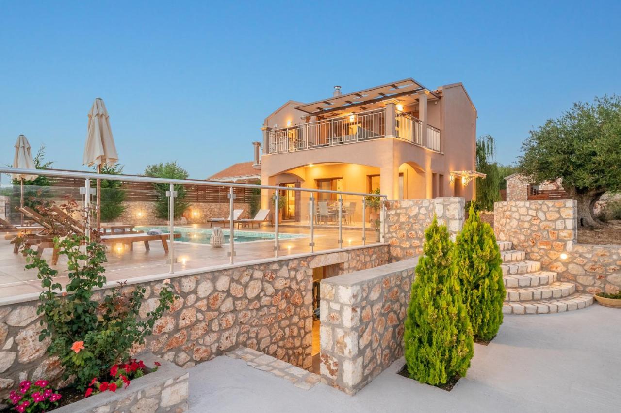 Villa Cleopatra Фискардон Экстерьер фото